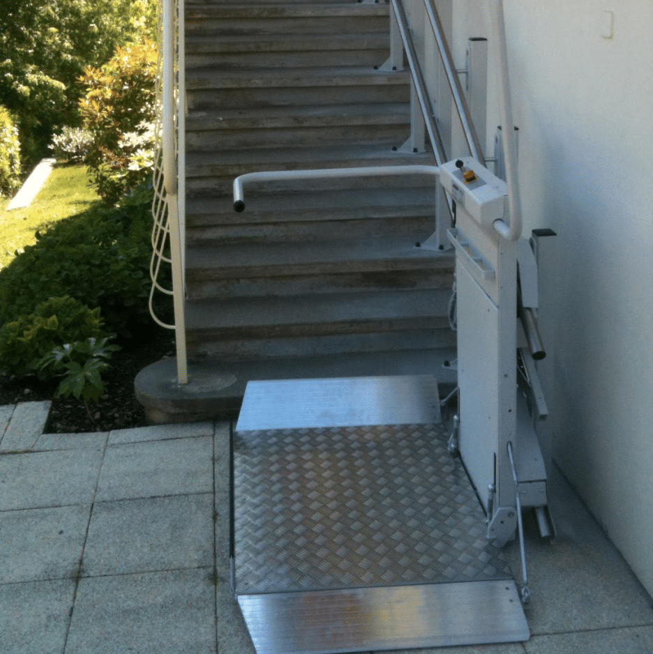 Plateforme élévatrice pour escalier droit Logic – équipement PMR